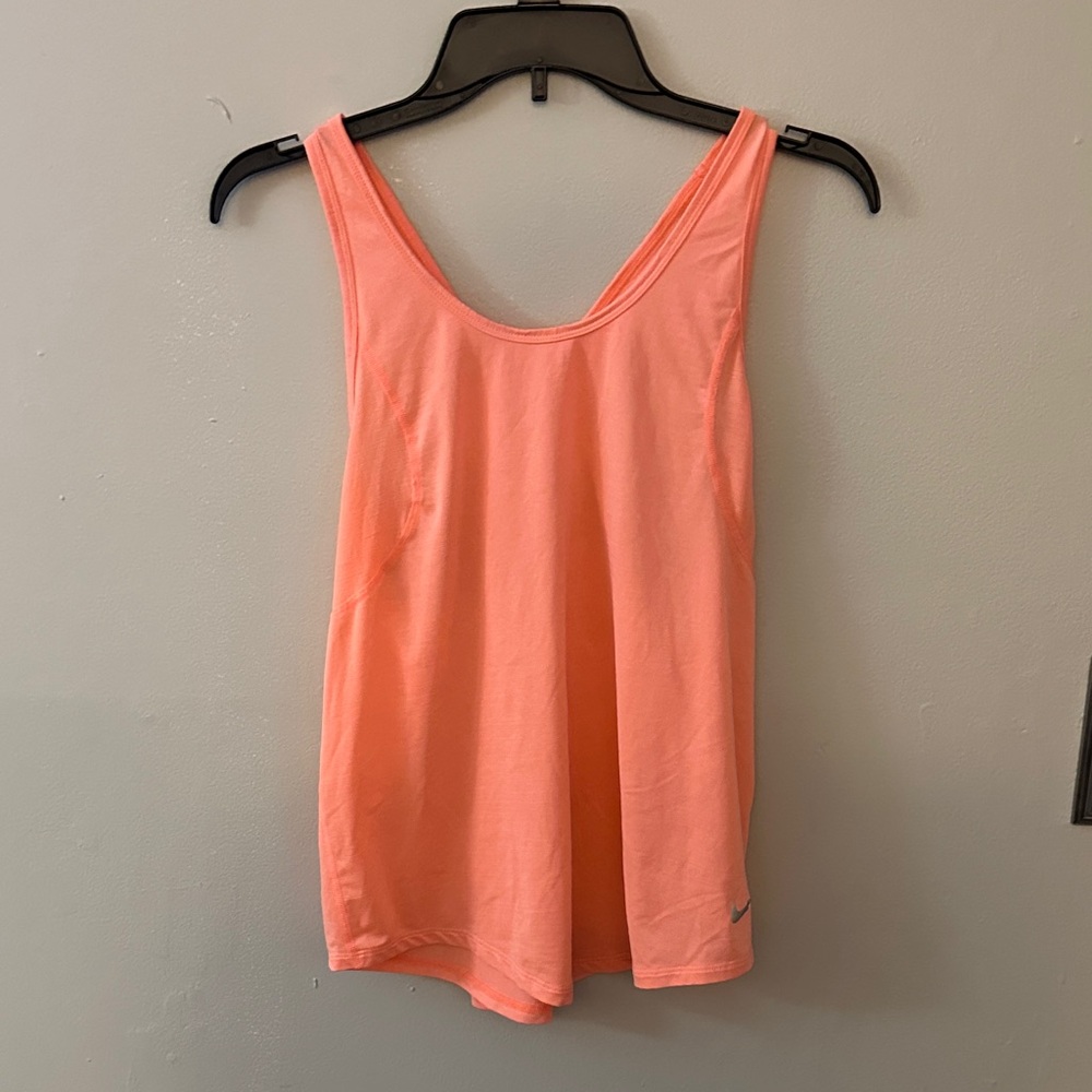 Nike Coral Scoop-Neck Athletic Tank